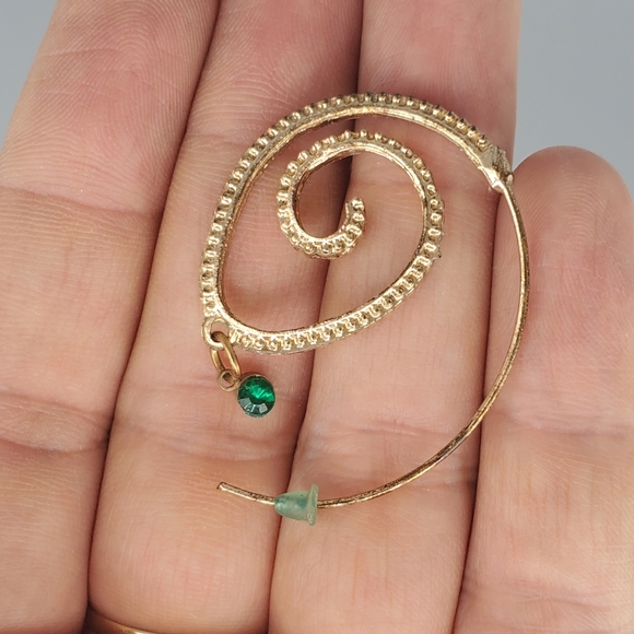 Spiral Green Goldtone Earrings and Cross Black And Green Bracelet - Picture 9 of 12